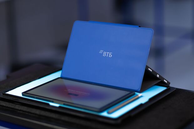 13 000 планшетов KVADRA для ВТБ: YADRO модернизировала производство под крупный заказ